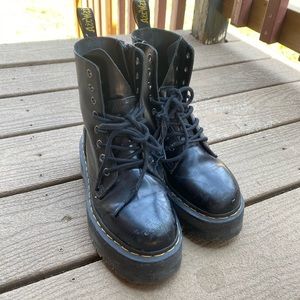 Jadon Smooth Leather Platform Doc Martens